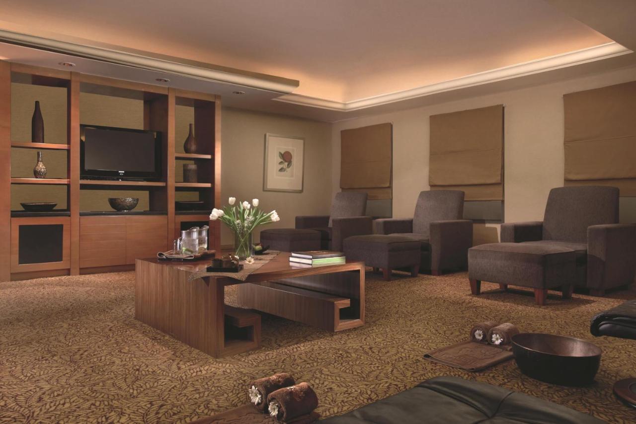 The ritz carlton jakarta mega kuningan hotel